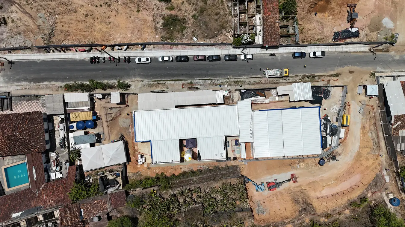 Galpões e pátio das Obras Braskem vistos de cima